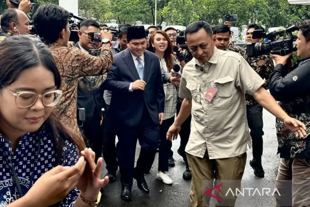 Dari Menteri BUMN ke Menpora, Prabowo Lantik Erick Thohir Gantikan Dito Ariotedjo