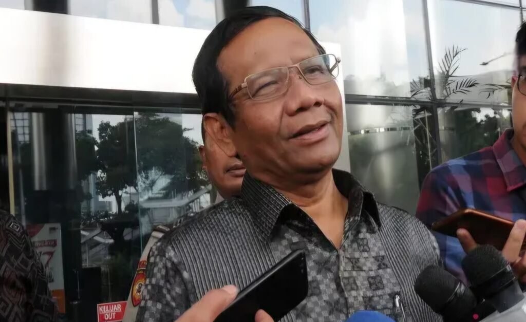 057326800_1551245536-20190227-Mahfud-Md-Datangi-KPK-DWI-4-673x375