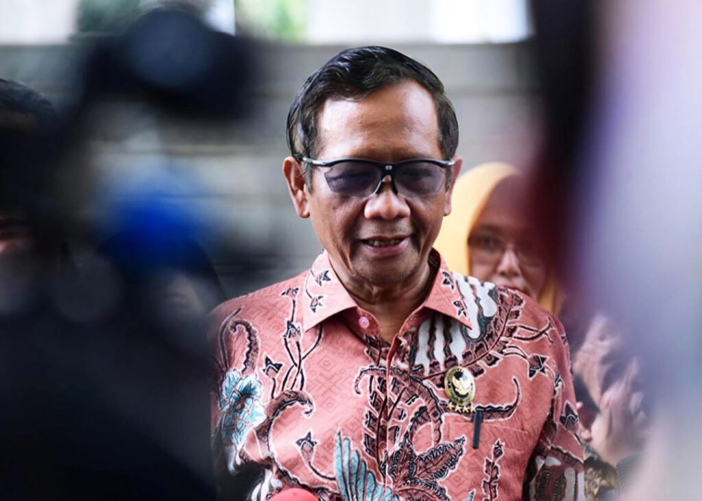 Cucu Mahfud MD Keracunan Makanan MBG, Kepala BGN Minta Maaf